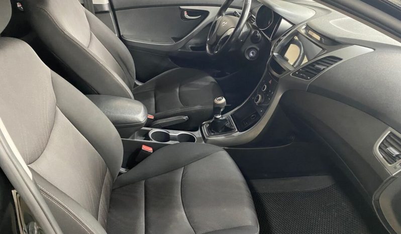 Hyundai Elantra, 2015 full