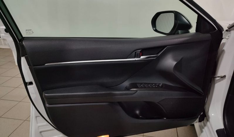 Toyota Camry, 2021 full
