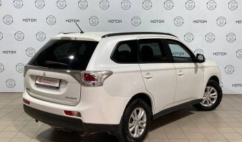 Mitsubishi Outlander, 2013 full