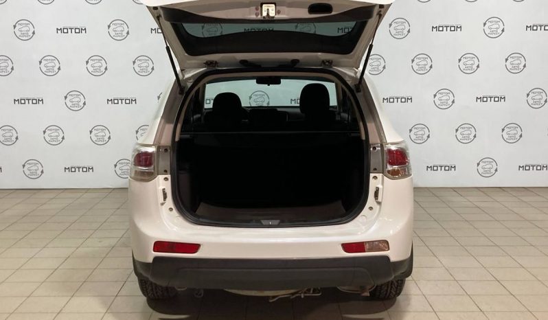 Mitsubishi Outlander, 2013 full