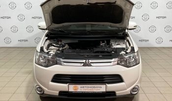 Mitsubishi Outlander, 2013 full