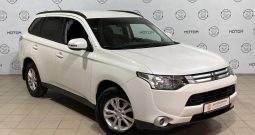 Mitsubishi Outlander, 2013