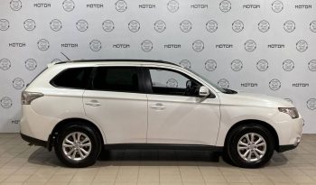 Mitsubishi Outlander, 2013 full