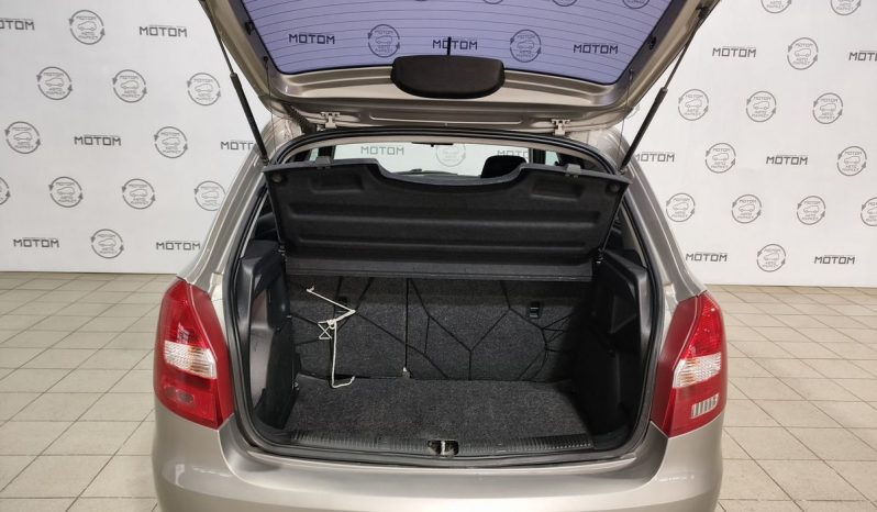 Skoda Fabia, 2012 full
