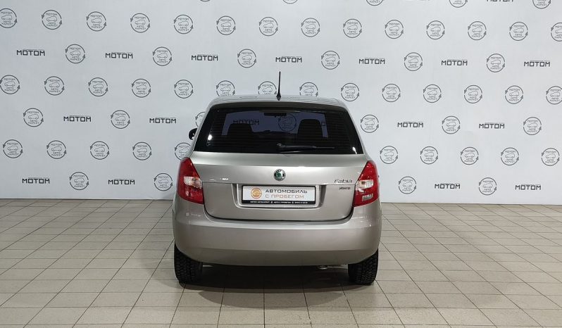 Skoda Fabia, 2012 full