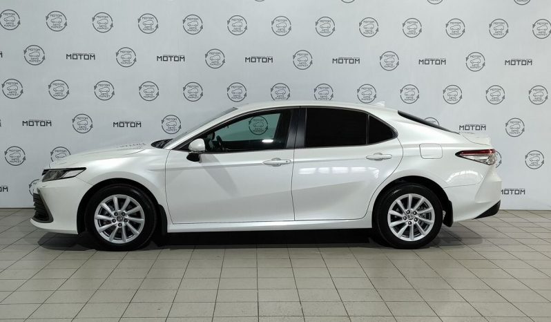 Toyota Camry, 2021 full