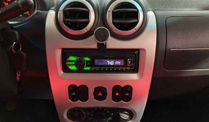 Renault Sandero, 2012 full