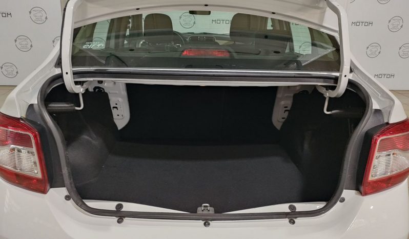 Renault Logan, 2019 full