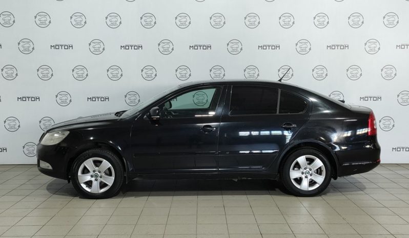 Skoda Octavia, 2011 full
