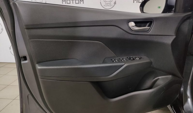 Hyundai Solaris, 2021 full