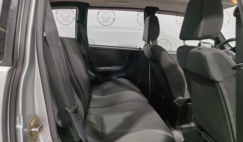 Chevrolet Niva, 2014 full