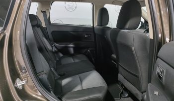 Mitsubishi Outlander, 2015 full
