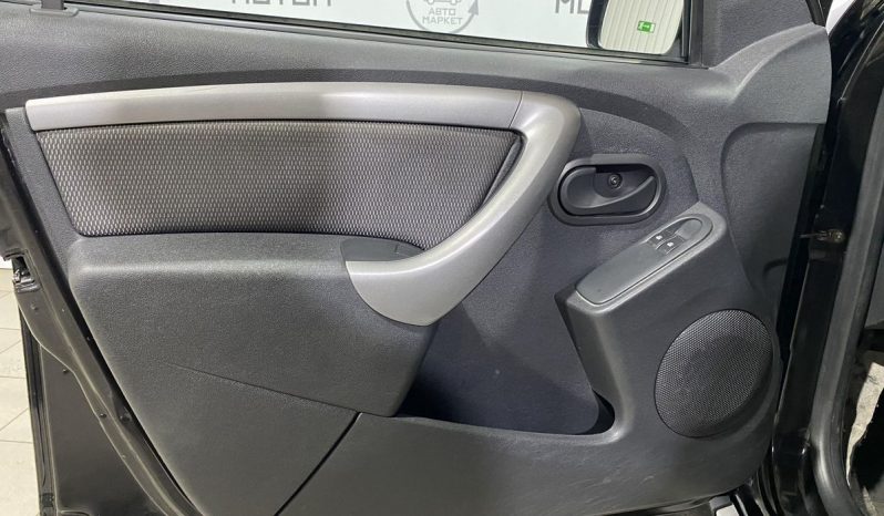Renault Duster, 2014 full