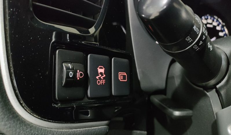 Mitsubishi Outlander, 2013 full