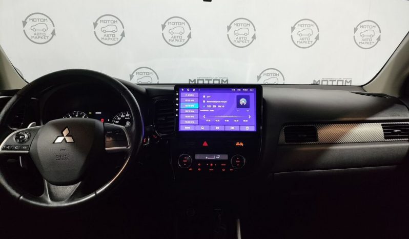 Mitsubishi Outlander, 2013 full