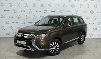 Mitsubishi Outlander, 2015 full
