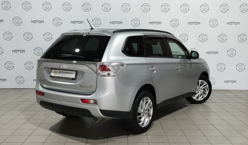 Mitsubishi Outlander, 2013 full