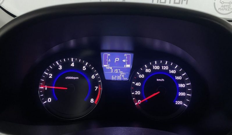 Hyundai Solaris, 2015 full