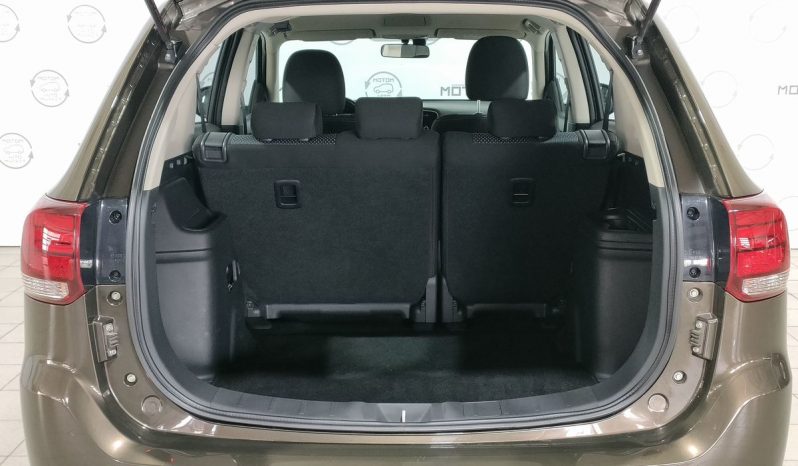 Mitsubishi Outlander, 2015 full
