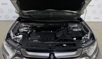 Mitsubishi Outlander, 2016 full