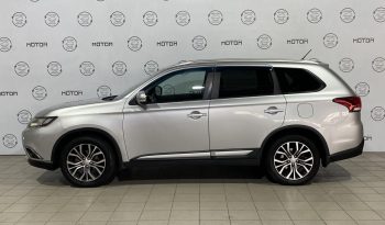 Mitsubishi Outlander, 2016 full