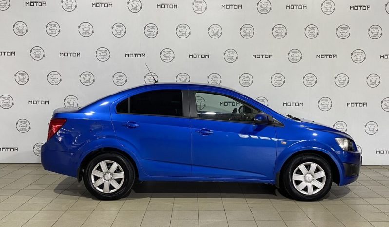 Chevrolet Aveo, 2012 full