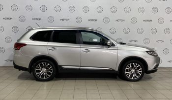 Mitsubishi Outlander, 2016 full