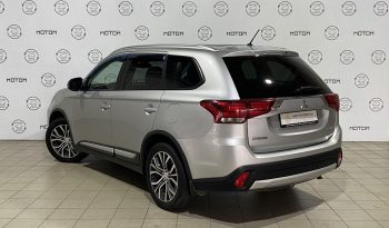 Mitsubishi Outlander, 2016 full