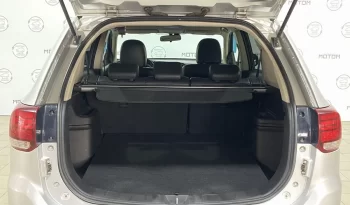 Mitsubishi Outlander, 2016 full