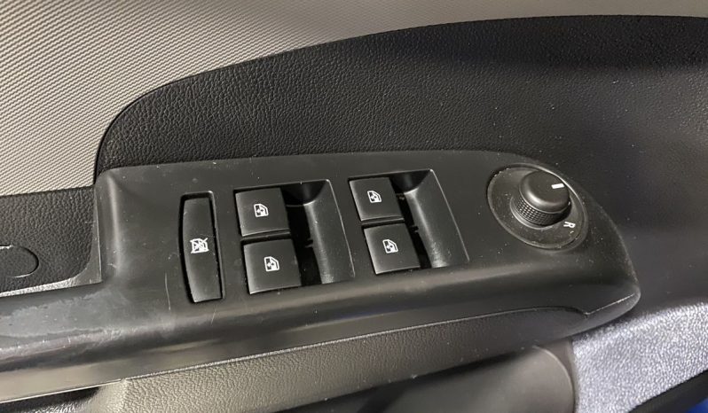 Chevrolet Aveo, 2012 full