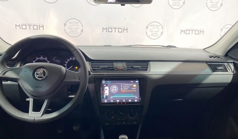 Skoda Rapid, 2017 full