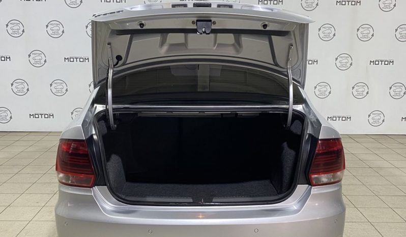 Volkswagen Polo, 2016 full