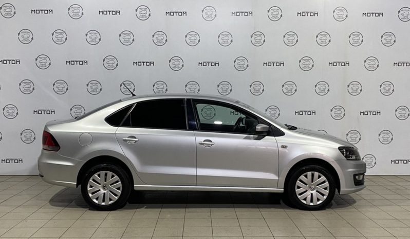 Volkswagen Polo, 2016 full