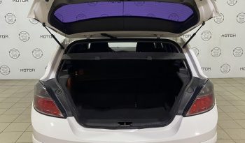 Opel Astra, 2011 full