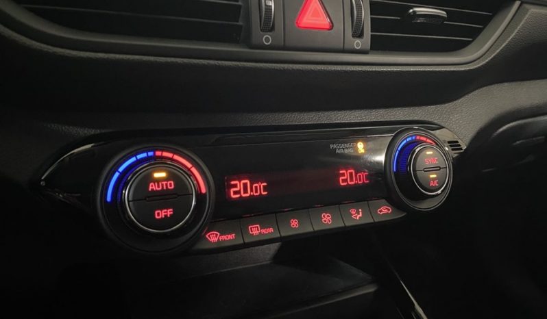 Kia Cerato, 2022 full