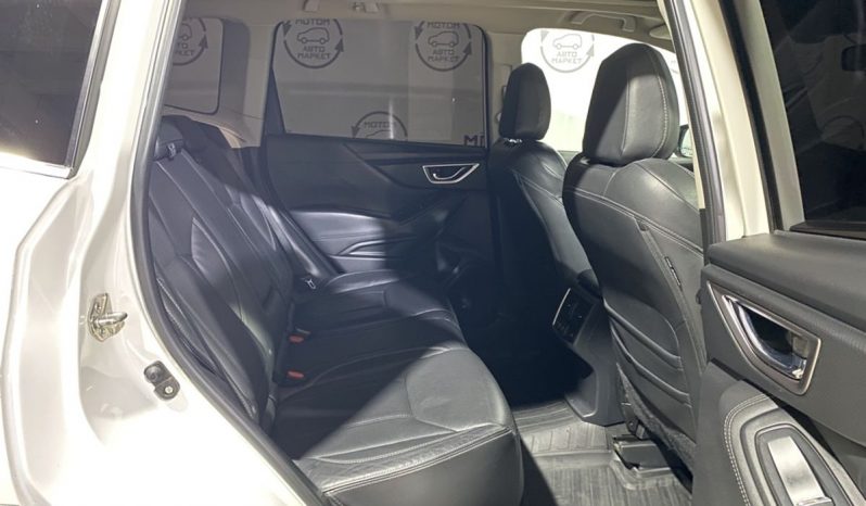 Subaru Forester, 2018 full