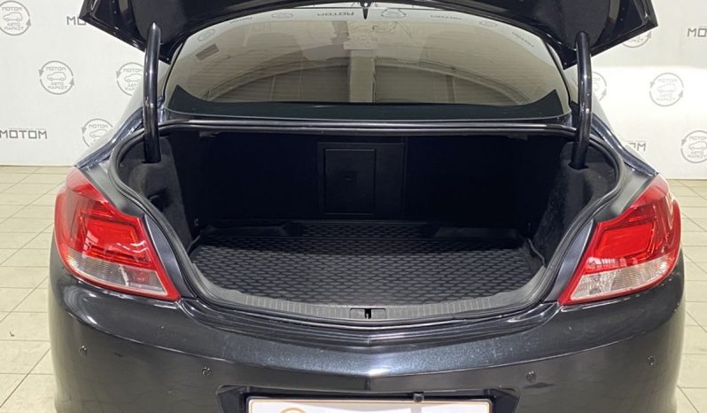 Opel Insignia, 2011 full