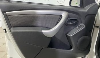 Renault Duster, 2012 full