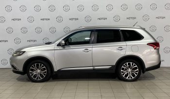 Mitsubishi Outlander, 2016 full