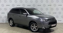Mitsubishi Outlander, 2012