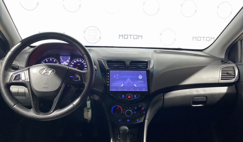 Hyundai Solaris, 2011 full