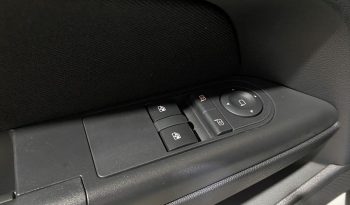 Opel Astra, 2011 full