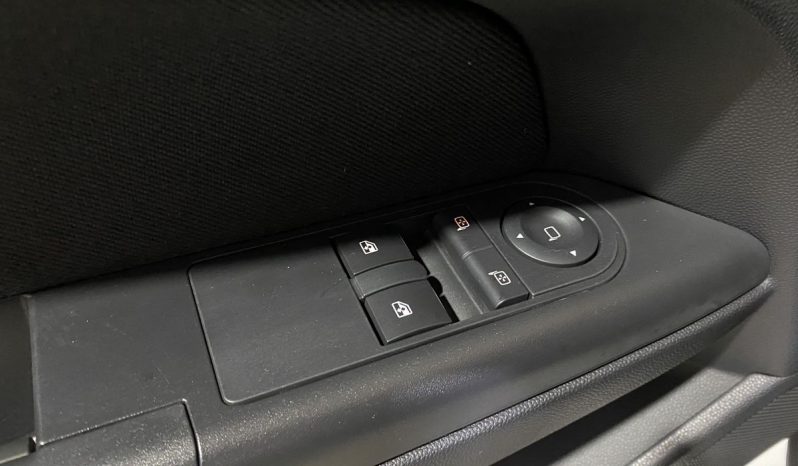 Opel Astra, 2011 full