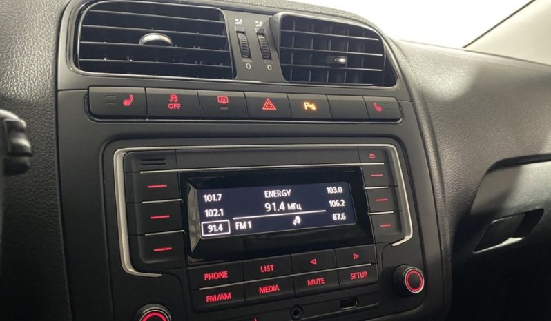Volkswagen Polo, 2016 full