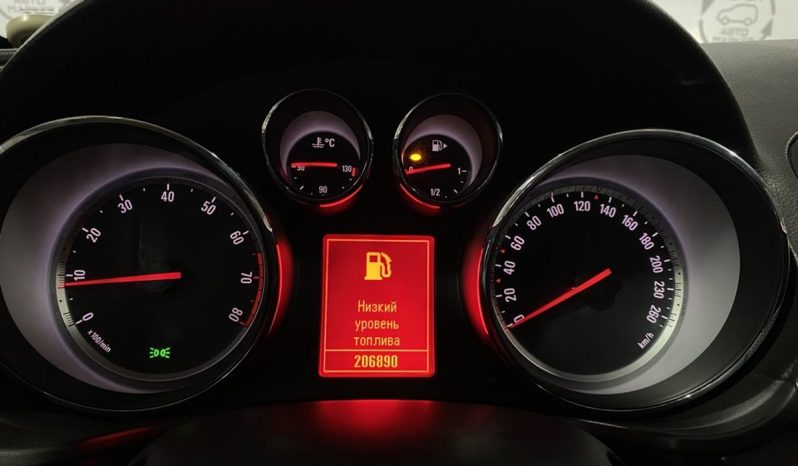 Opel Insignia, 2011 full