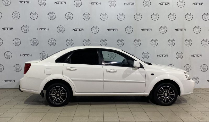 Chevrolet Lacetti, 2012 full