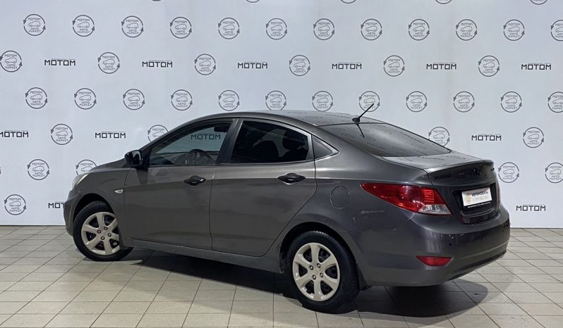 Hyundai Solaris, 2011 full