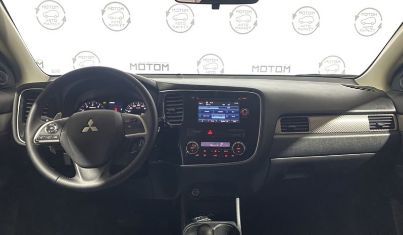 Mitsubishi Outlander, 2012 full