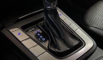 Hyundai Elantra, 2017 full