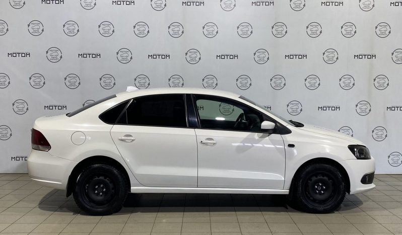 Volkswagen Polo, 2011 full